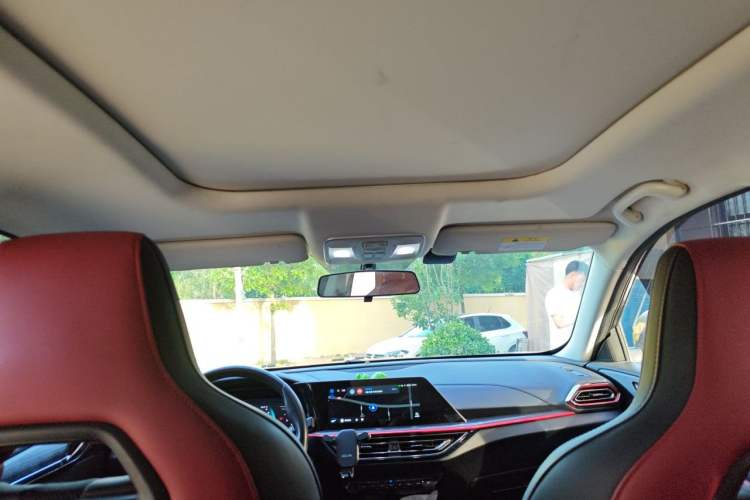 Used CHANGAN OSHAN X5 2021 Revised Version 1.5T DCT Luxury Edition Headliner