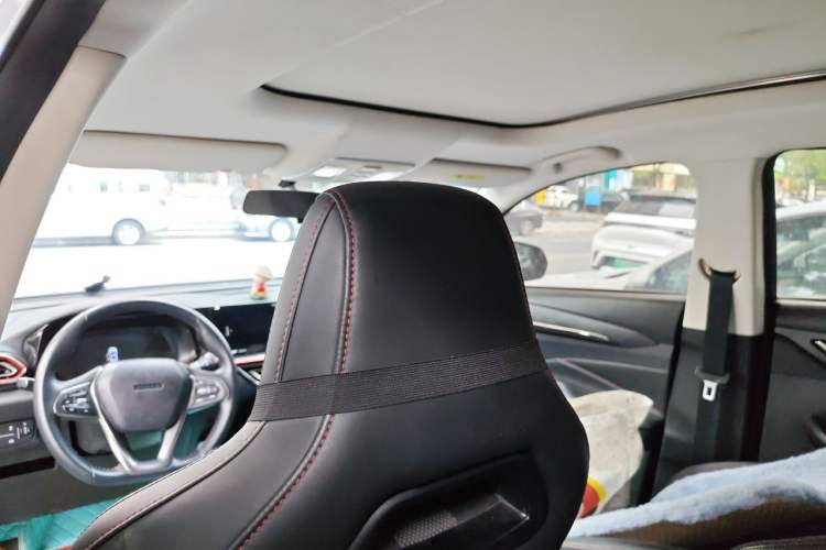 Used CHANGAN OSHAN X5 2021 1.5T DCT Prestige Edition Headliner
