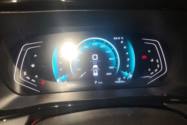 Used CHANGAN OSHAN X5 2021 1.5T DCT Flagship Edition Instrument Cluster