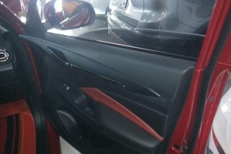 Used CHANGAN OSHAN X5 2021 1.5T DCT Flagship Edition Interior 3