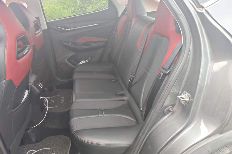 Used CHANGAN OSHAN X5 2021 Revised Version 1.5T DCT Luxury Edition Interior 4