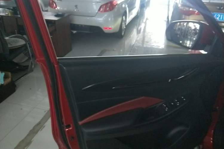 Used CHANGAN OSHAN X5 2021 1.5T DCT Flagship Edition Interior 5