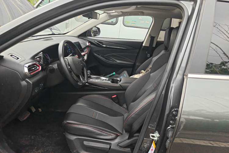 Used CHANGAN OSHAN X5 2021 1.6L CVT Luxury Model Left Front Seat
