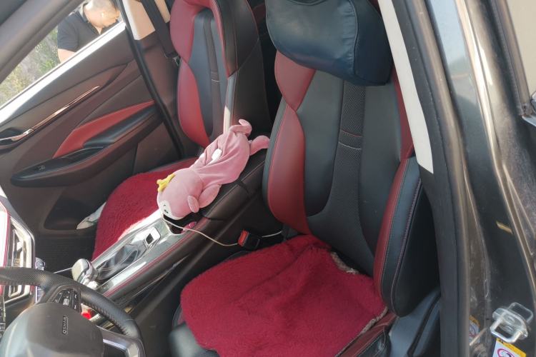 Used CHANGAN OSHAN X5 2021 1.5T DCT Prestige Edition Left Front Seat