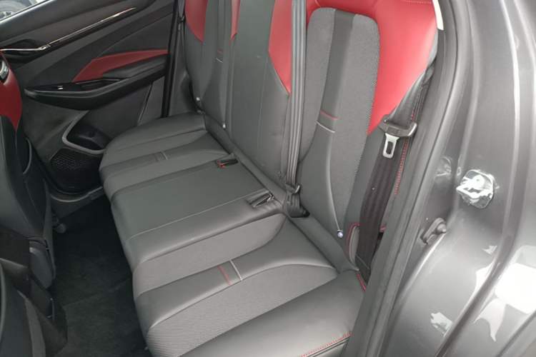 Used CHANGAN OSHAN X5 2021 1.5T DCT Flagship Edition Left Rear Seat