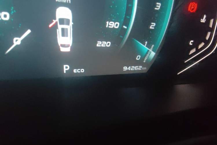 Used CHANGAN OSHAN X5 2021 1.5T DCT Elite Edition Odometer Close Up