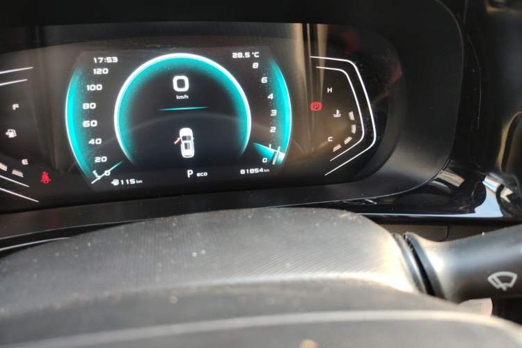 Used CHANGAN OSHAN X5 2021 1.5T DCT Flagship Edition Odometer Close Up