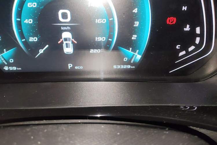 Used CHANGAN OSHAN X5 2021 1.5T DCT Prestige Edition Odometer Close Up