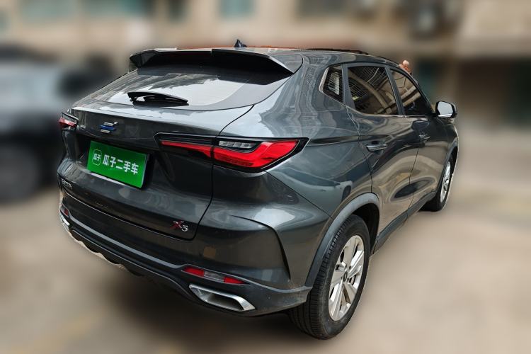 Used CHANGAN OSHAN X5 2021 1.6L CVT Luxury Model Rear Right 45 Deg