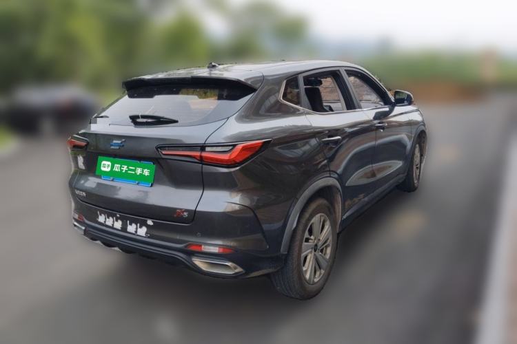 Used CHANGAN OSHAN X5 2021 1.6L CVT Luxury Model Rear Right 45 Deg