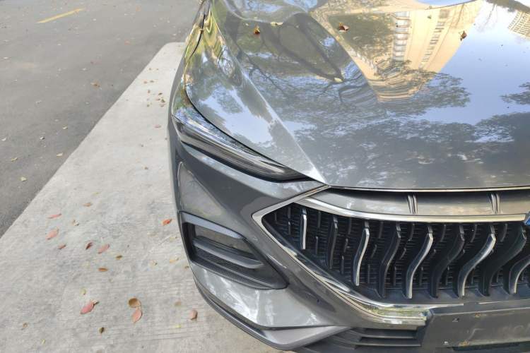 Used CHANGAN OSHAN X5 2021 1.5T DCT Prestige Edition Right Front Headlight