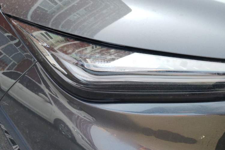 Used CHANGAN OSHAN X5 2021 1.6L CVT Luxury Model Right Front Headlight