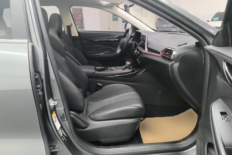 Used CHANGAN OSHAN X5 2021 1.5T DCT Prestige Edition Right Front Seat