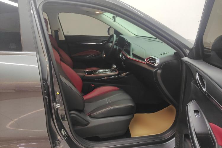 Used CHANGAN OSHAN X5 2021 Revised Version 1.5T DCT Luxury Edition Right Front Seat