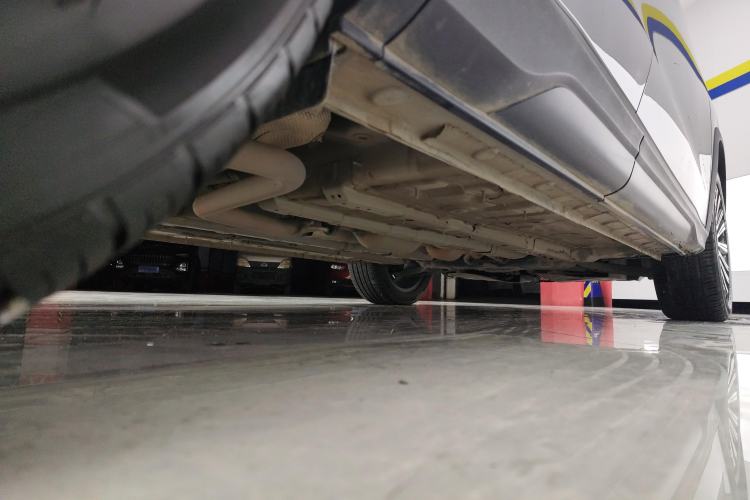 Used CHANGAN OSHAN X5 2021 1.6L CVT Luxury Model Right Side Sill
