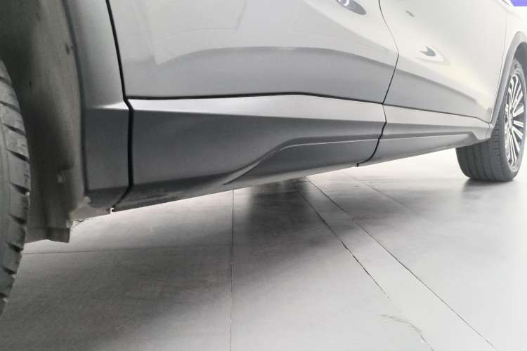 Used CHANGAN OSHAN X5 2021 1.5T DCT Prestige Edition Right Side Sill
