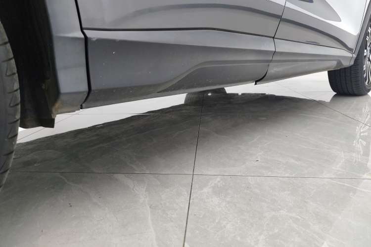 Used CHANGAN OSHAN X5 2021 1.5T DCT Prestige Edition Right Side Sill