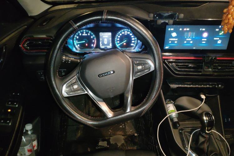 Used CHANGAN OSHAN X5 2021 Revised Version 1.6L Manual Luxury Edition Steering Wheel