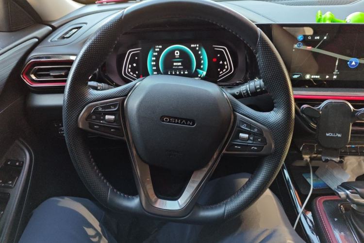 Used CHANGAN OSHAN X5 2021 Revised Version 1.5T DCT Luxury Edition Steering Wheel