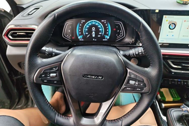 Used CHANGAN OSHAN X5 2021 1.5T DCT Prestige Edition Steering Wheel