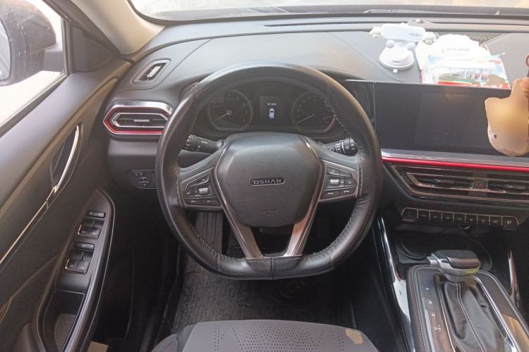 Used CHANGAN OSHAN X5 2021 1.6L CVT Luxury Version Steering Wheel