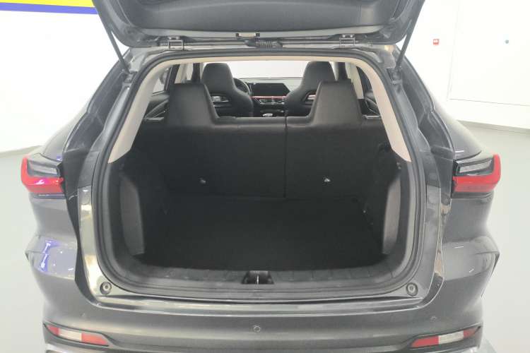 Used CHANGAN OSHAN X5 2021 1.5T DCT Prestige Edition Trunk