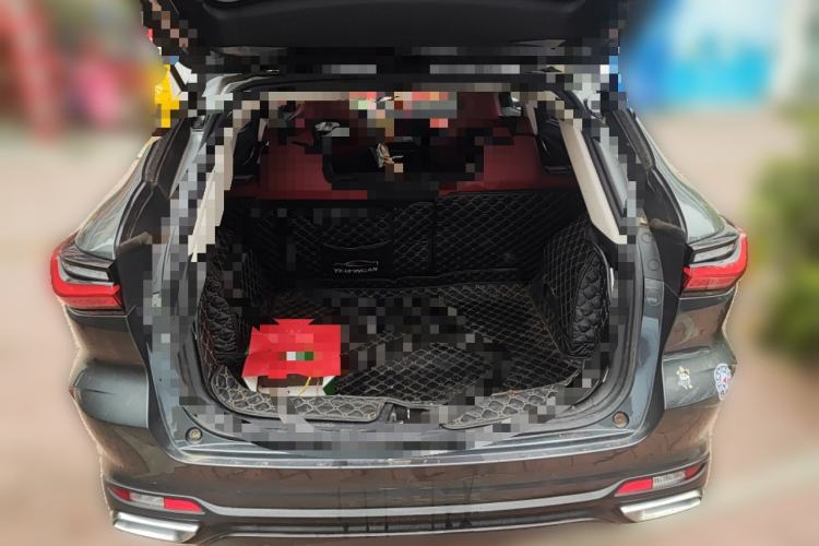 Used CHANGAN OSHAN X5 2021 1.5T DCT Prestige Edition Trunk