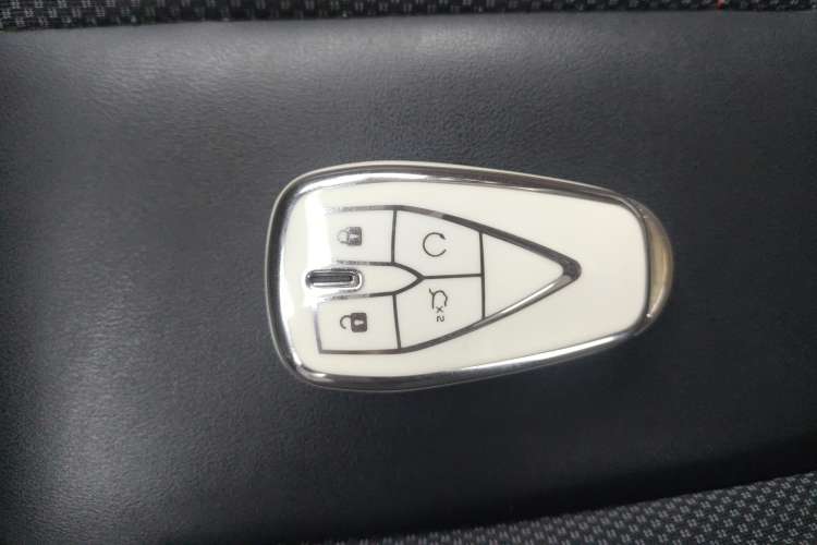 Used CHANGAN OSHAN X5 2021 1.5T DCT Prestige Edition Vehicle Key