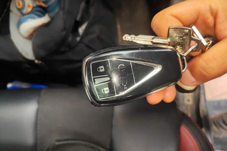 Used CHANGAN OSHAN X5 2021 1.5T DCT Prestige Edition Vehicle Key