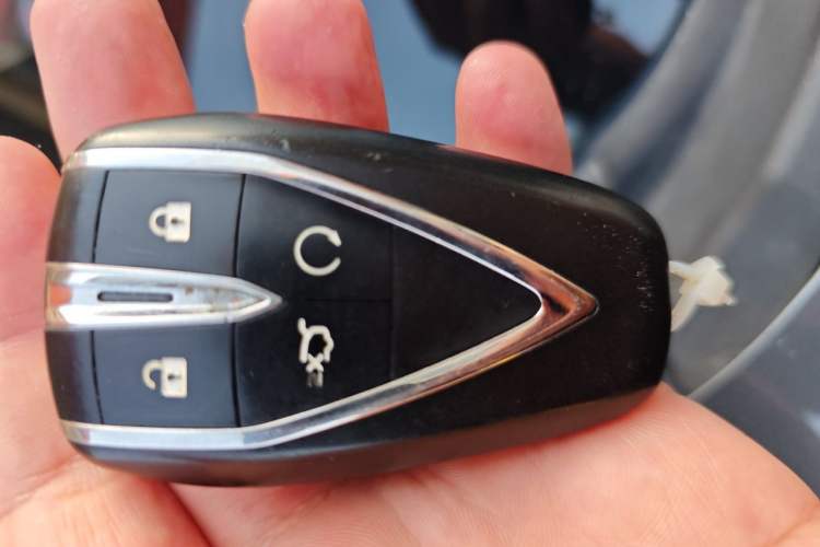 Used CHANGAN OSHAN X5 2021 Revised Version 1.5T DCT Luxury Edition Vehicle Key