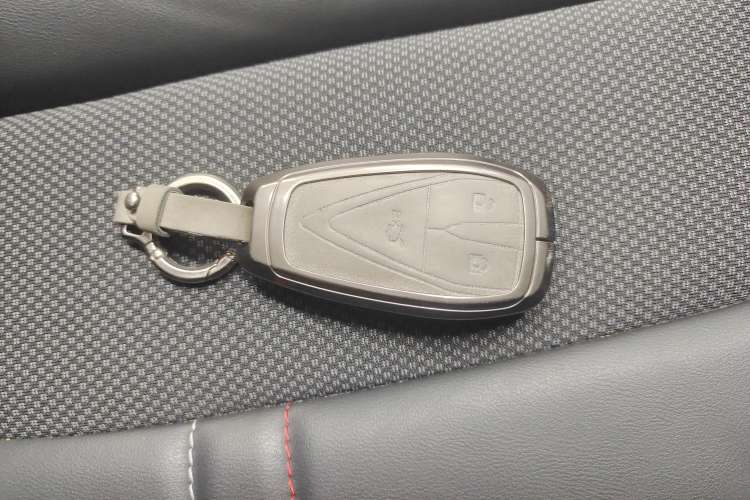 Used CHANGAN OSHAN X5 2021 Revised Version 1.5T DCT Luxury Edition Vehicle Key