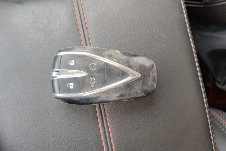 Used CHANGAN OSHAN X5 2021 1.6L CVT Luxury Model Vehicle Key