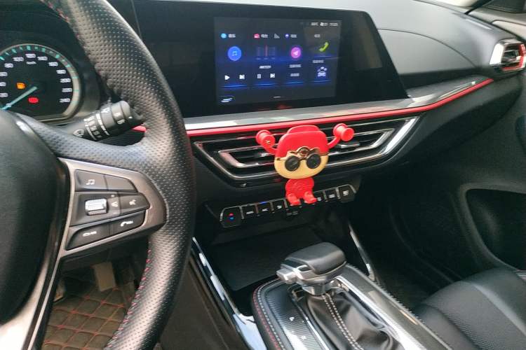 Used CHANGAN OSHAN X5 2021 1.6L CVT Comfort Model Audio And AC Panel