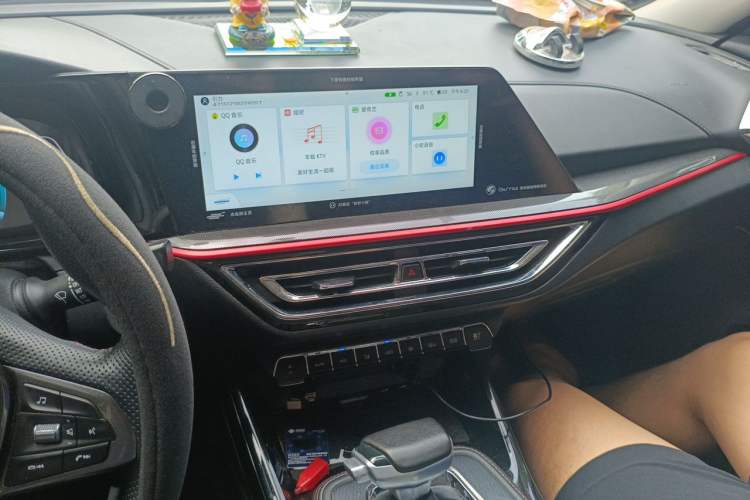 Used CHANGAN OSHAN X5 2021 1.5T DCT Prestige Edition Audio And AC Panel