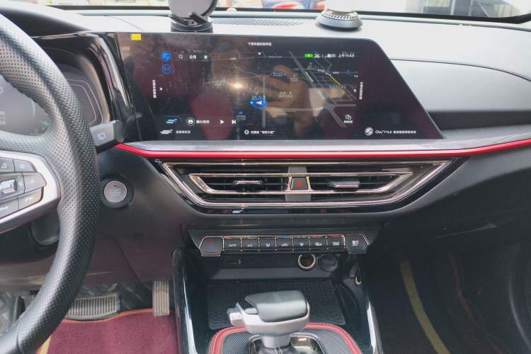 Used CHANGAN OSHAN X5 2021 1.5T DCT Flagship Edition Audio And AC Panel