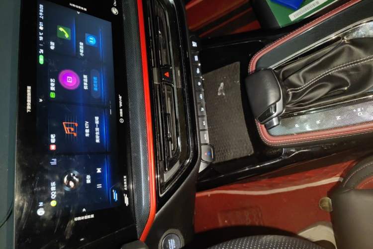 Used CHANGAN OSHAN X5 2021 1.5T DCT Prestige Edition Audio And AC Panel