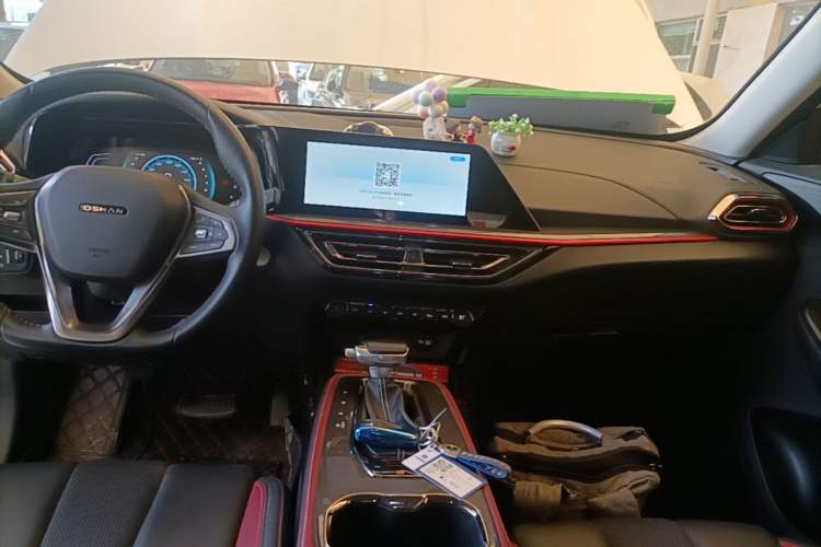 Used CHANGAN OSHAN X5 2021 1.5T DCT Flagship Edition Audio And AC Panel