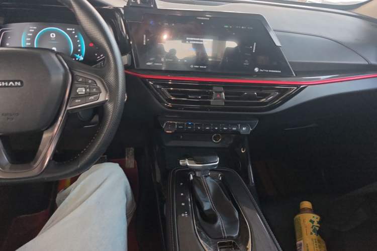 Used CHANGAN OSHAN X5 2021 1.5T DCT Flagship Edition Audio And AC Panel