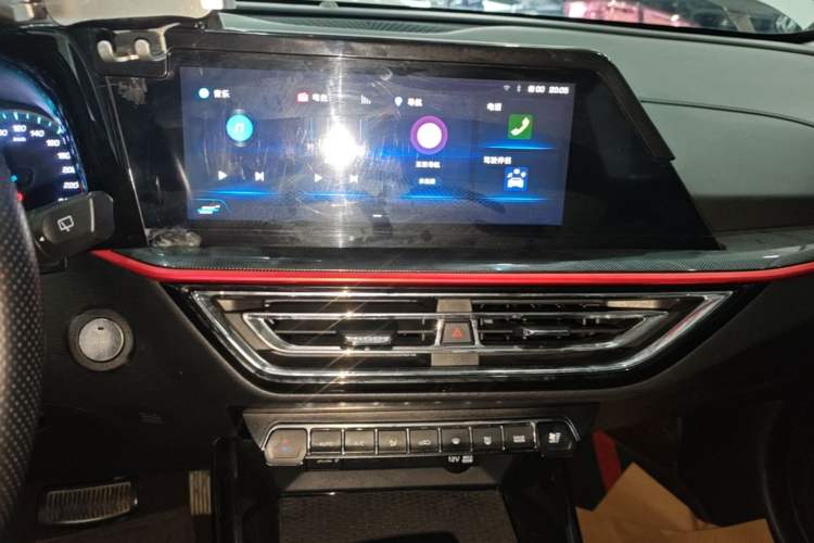 Used CHANGAN OSHAN X5 2021 Revised Version 1.5T DCT Luxury Edition Audio And AC Panel