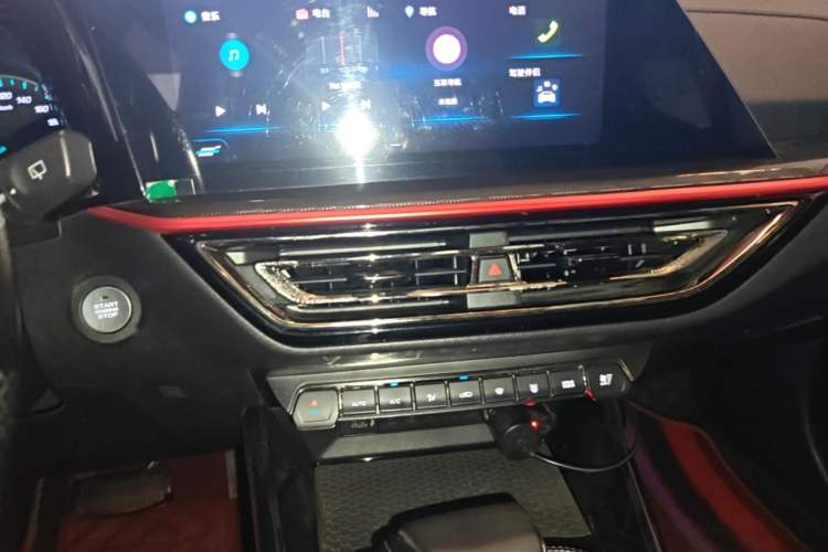 Used CHANGAN OSHAN X5 2021 1.5T DCT Luxury Edition Audio And AC Panel