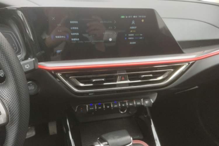 Used CHANGAN OSHAN X5 2021 1.5T DCT Flagship Edition Audio And AC Panel