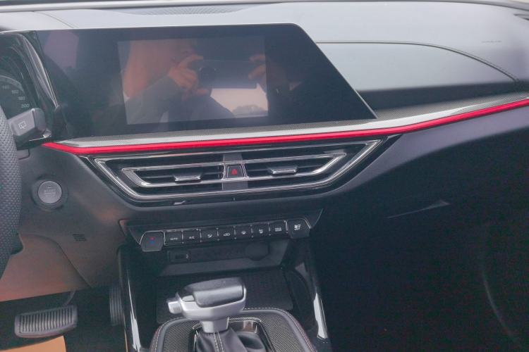 Used CHANGAN OSHAN X5 2021 1.6L CVT Comfort Model Audio And AC Panel