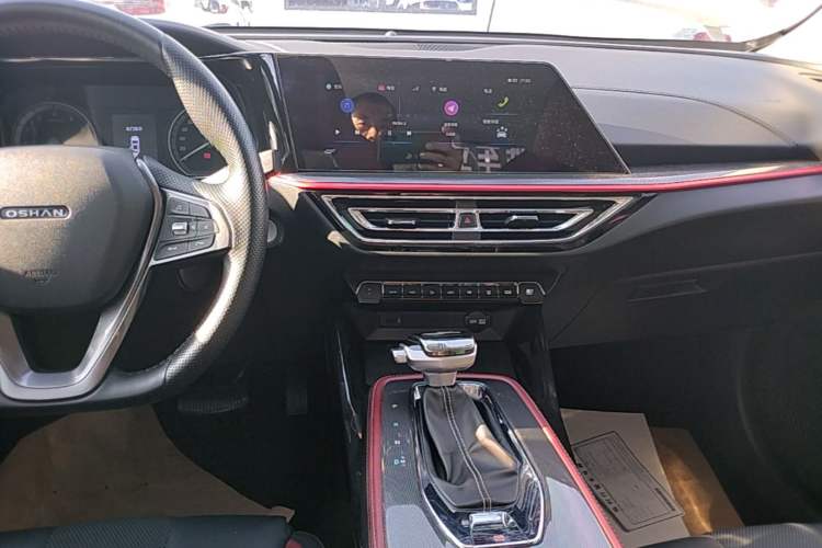 Used CHANGAN OSHAN X5 2021 Revised Version 1.5T DCT Luxury Edition Audio And AC Panel