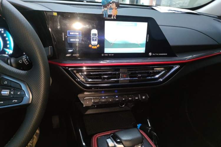 Used CHANGAN OSHAN X5 2021 1.5T DCT Prestige Edition Audio And AC Panel
