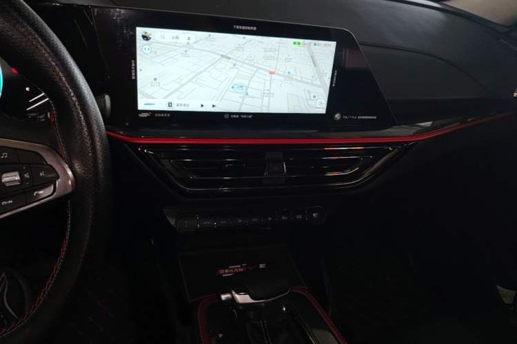 Used CHANGAN OSHAN X5 2021 1.5T DCT Prestige Edition Audio And AC Panel