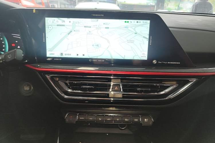 Used CHANGAN OSHAN X5 2021 1.5T DCT Prestige Edition Audio And AC Panel