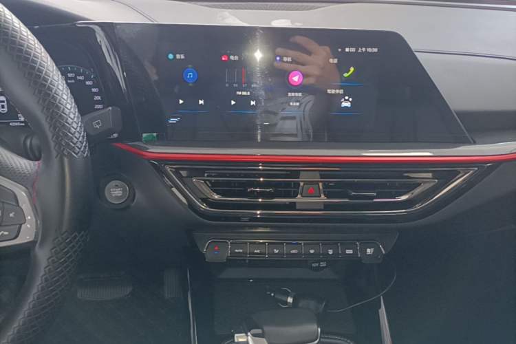 Used CHANGAN OSHAN X5 2021 1.5T DCT Luxury Edition Audio And AC Panel