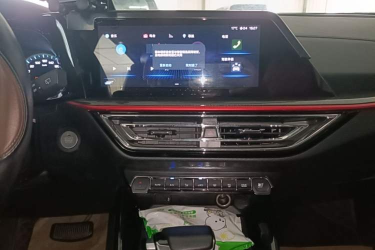 Used CHANGAN OSHAN X5 2021 Revised Version 1.5T DCT Luxury Edition Audio And AC Panel