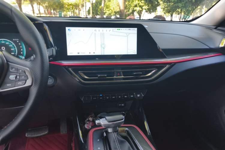 Used CHANGAN OSHAN X5 2021 1.5T DCT Flagship Edition Audio And AC Panel