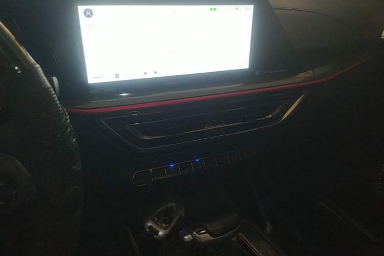 Used CHANGAN OSHAN X5 2021 1.6L CVT Luxury Model Audio And AC Panel